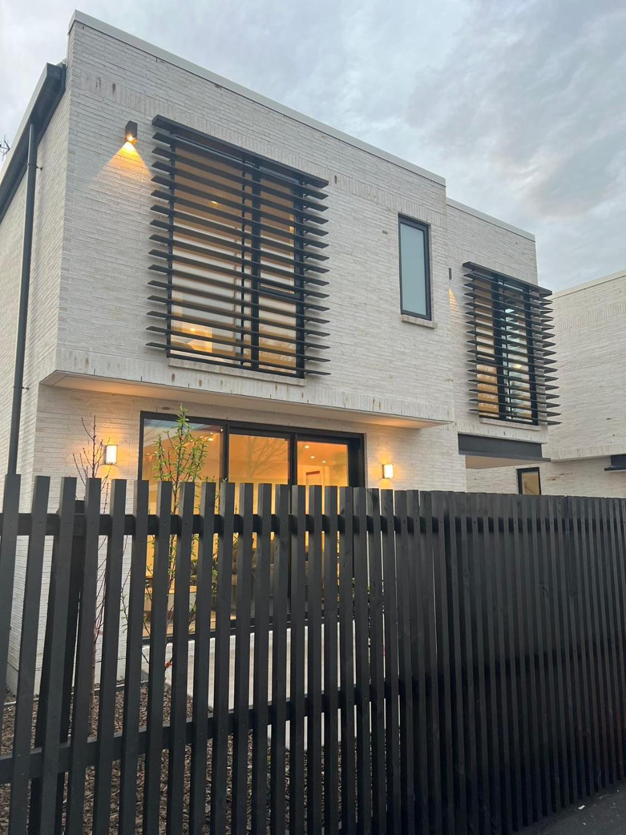 Cbd Contemporary Comfort Townhouse 2 Bed 2bath Apartamento